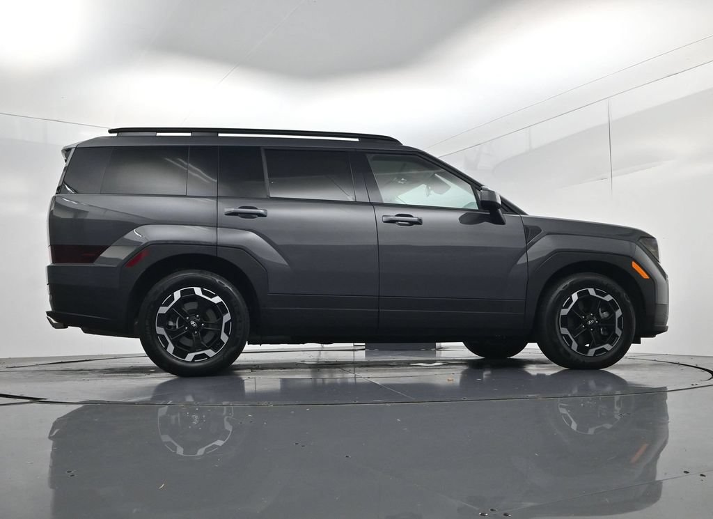 Used 2025 Hyundai Santa Fe SEL FWD image 45