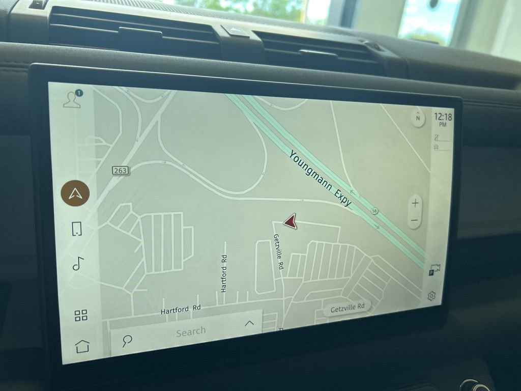 Used 2025 Land Rover Defender 110 S image 10