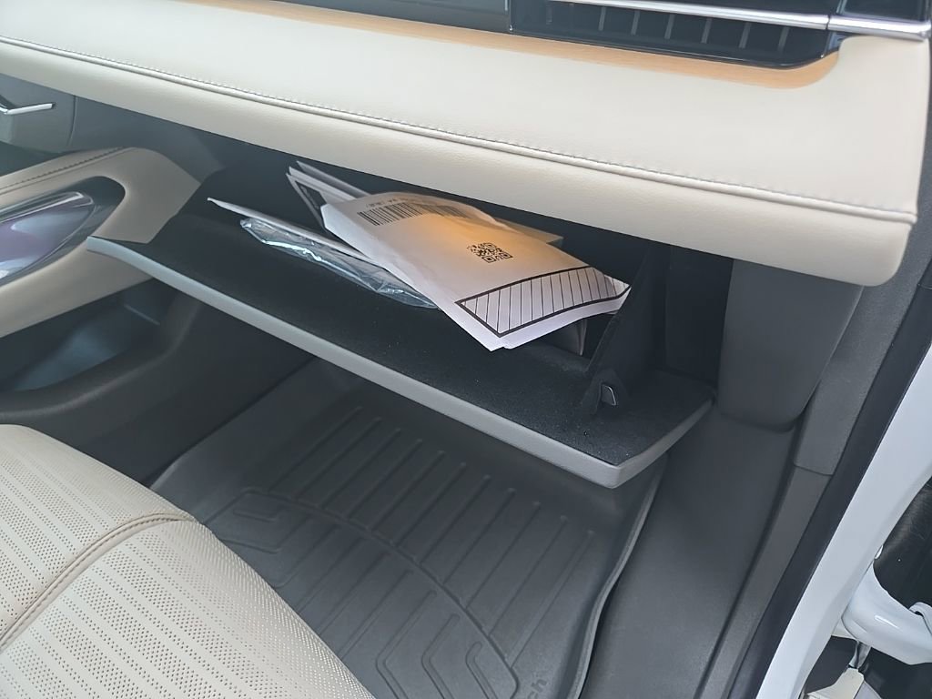 Used 2025 Lincoln Nautilus Reserve image 84