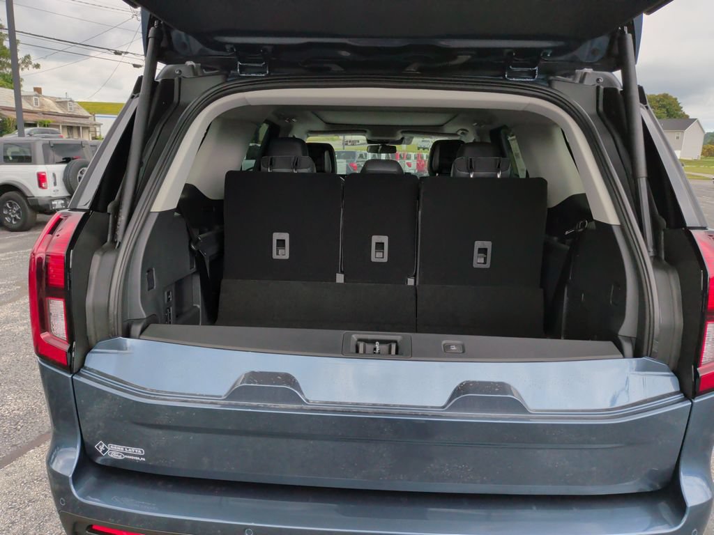 New 2027 Ford Expedition Active AWD/4WD image 11