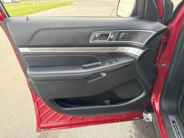 Used 2018 Ford Explorer Sport w/ Equipment Group 401A image 24