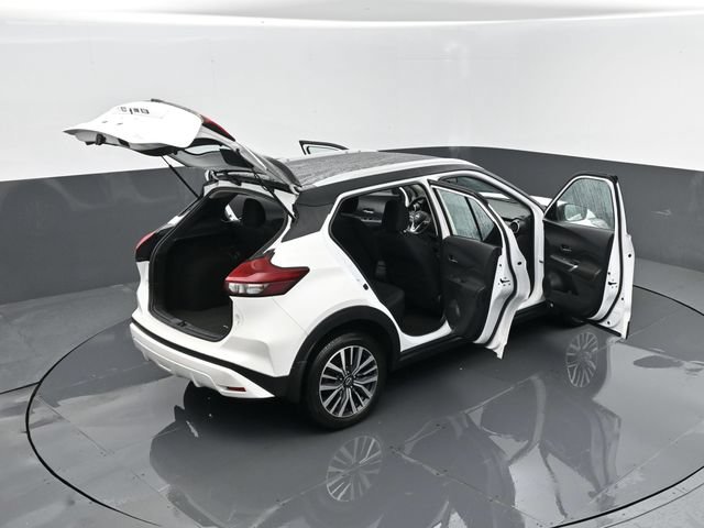 Used 2023 Nissan Kicks SV FWD image 24