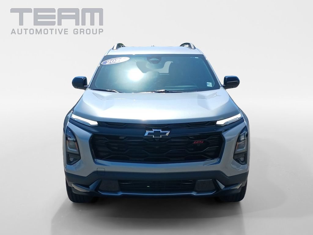 New 2026 Chevrolet Equinox RS w/ Convenience Package III FWD image 2