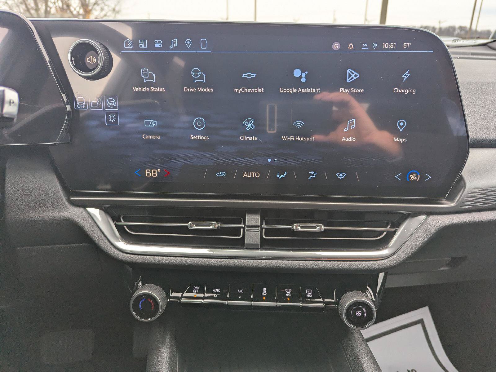 New 2026 Chevrolet Equinox EV LT FWD image 40