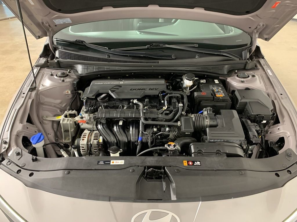 Used 2024 Hyundai Elantra SEL image 39