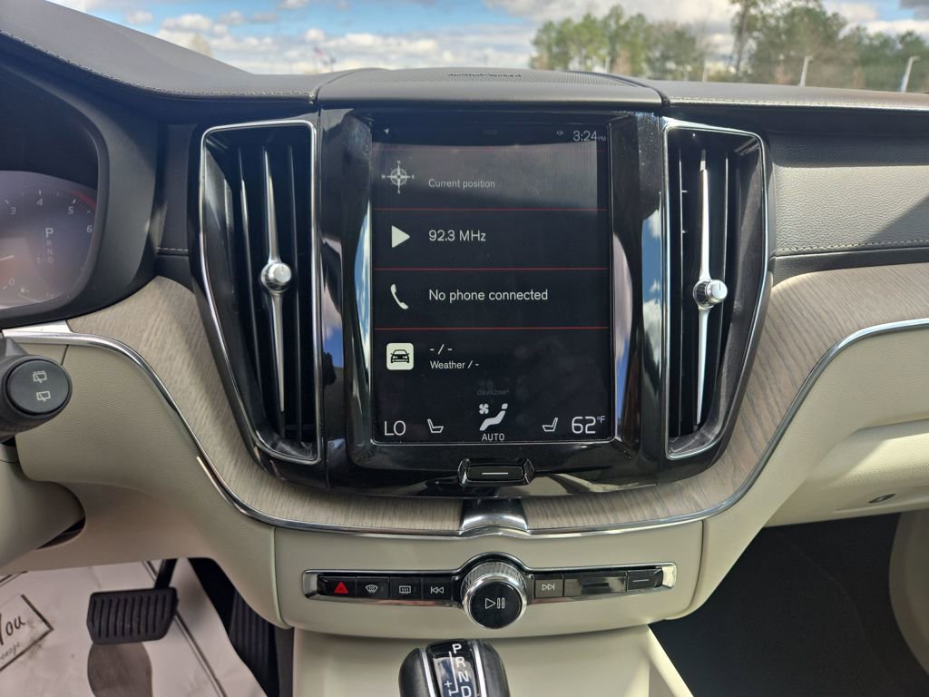 Used 2020 Volvo XC60 T5 Inscription image 24