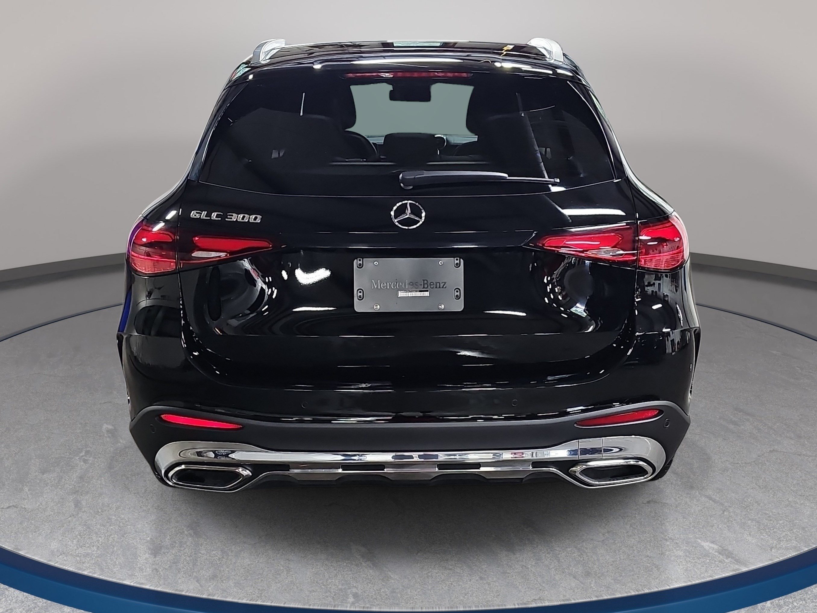 Used 2026 Mercedes-Benz GLC 300 image 7
