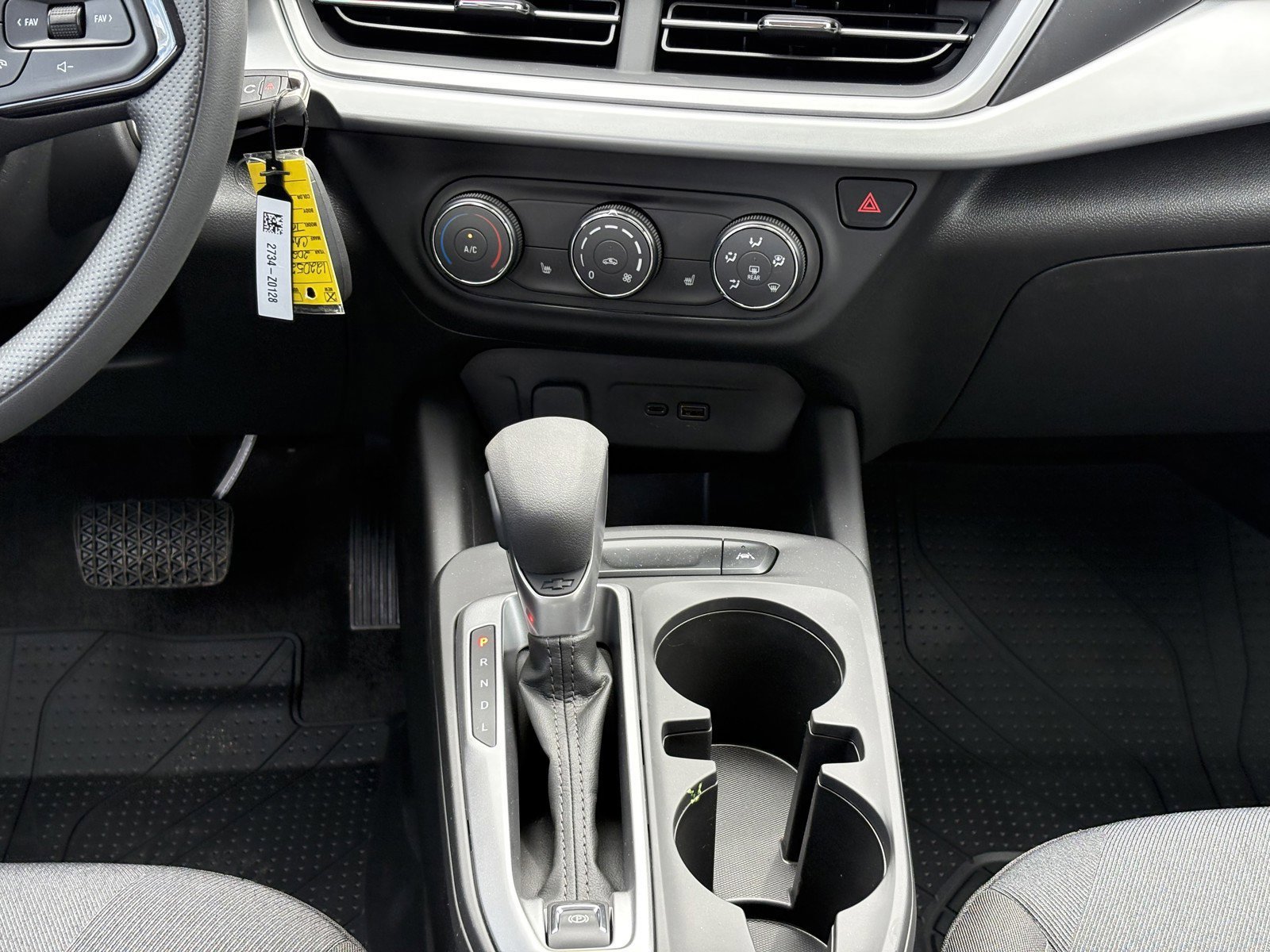 New 2026 Chevrolet Trax LS w/ LS Convenience Package FWD image 16