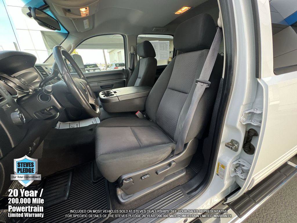 Used 2011 Chevrolet Silverado 2500 LT w/ Interior Plus Package image 20