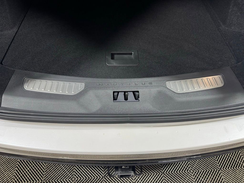 New 2026 Lincoln Nautilus Premier w/ Equipment Group 102A AWD/4WD image 59