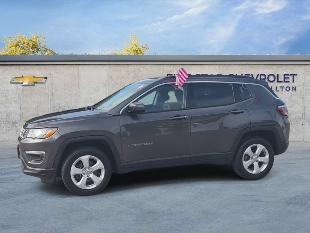 Used 2018 Jeep Compass Latitude w/ Popular Equipment Group AWD/4WD image 4