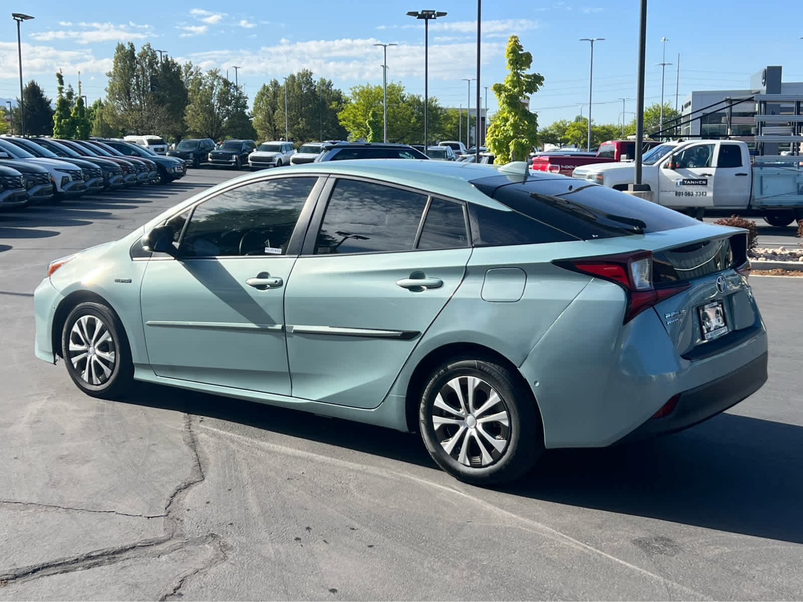 Used 2022 Toyota Prius XLE w/ Advanced Technology Package image 11