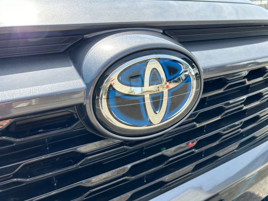 Used 2022 Toyota RAV4 XSE image 31