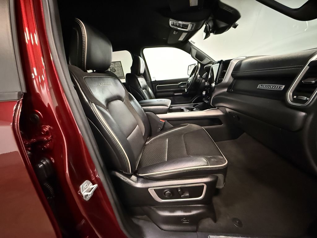 Used 2022 RAM 1500 Laramie w/ Sport Appearance Package image 13