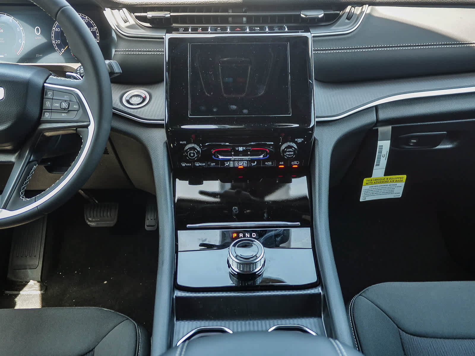 New 2026 Jeep Grand Cherokee Laredo AWD/4WD image 13