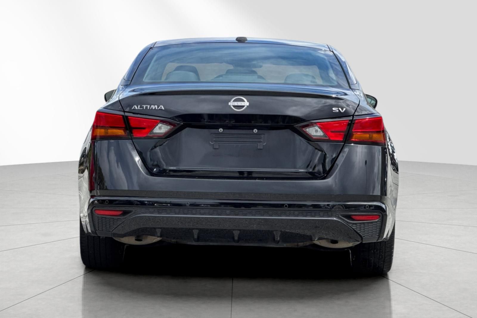 Used 2024 Nissan Altima 2.5 SV FWD image 5