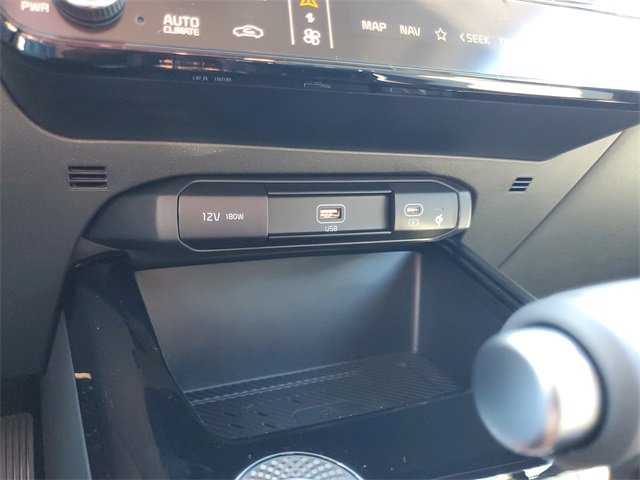 New 2026 Kia Niro SX image 25