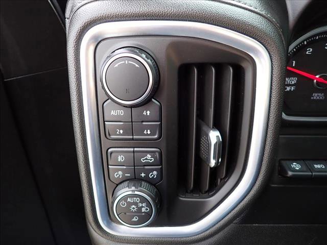 Used 2019 Chevrolet Silverado 1500 High Country w/ Technology Package image 18