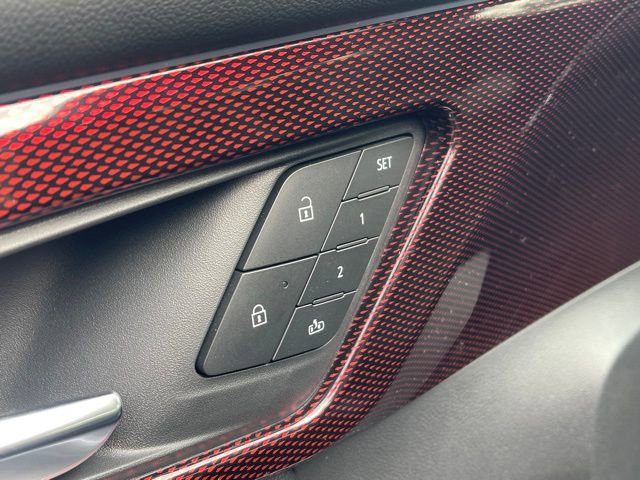 New 2026 Chevrolet Traverse RS w/ LPO, Floor Liner Package FWD image 16