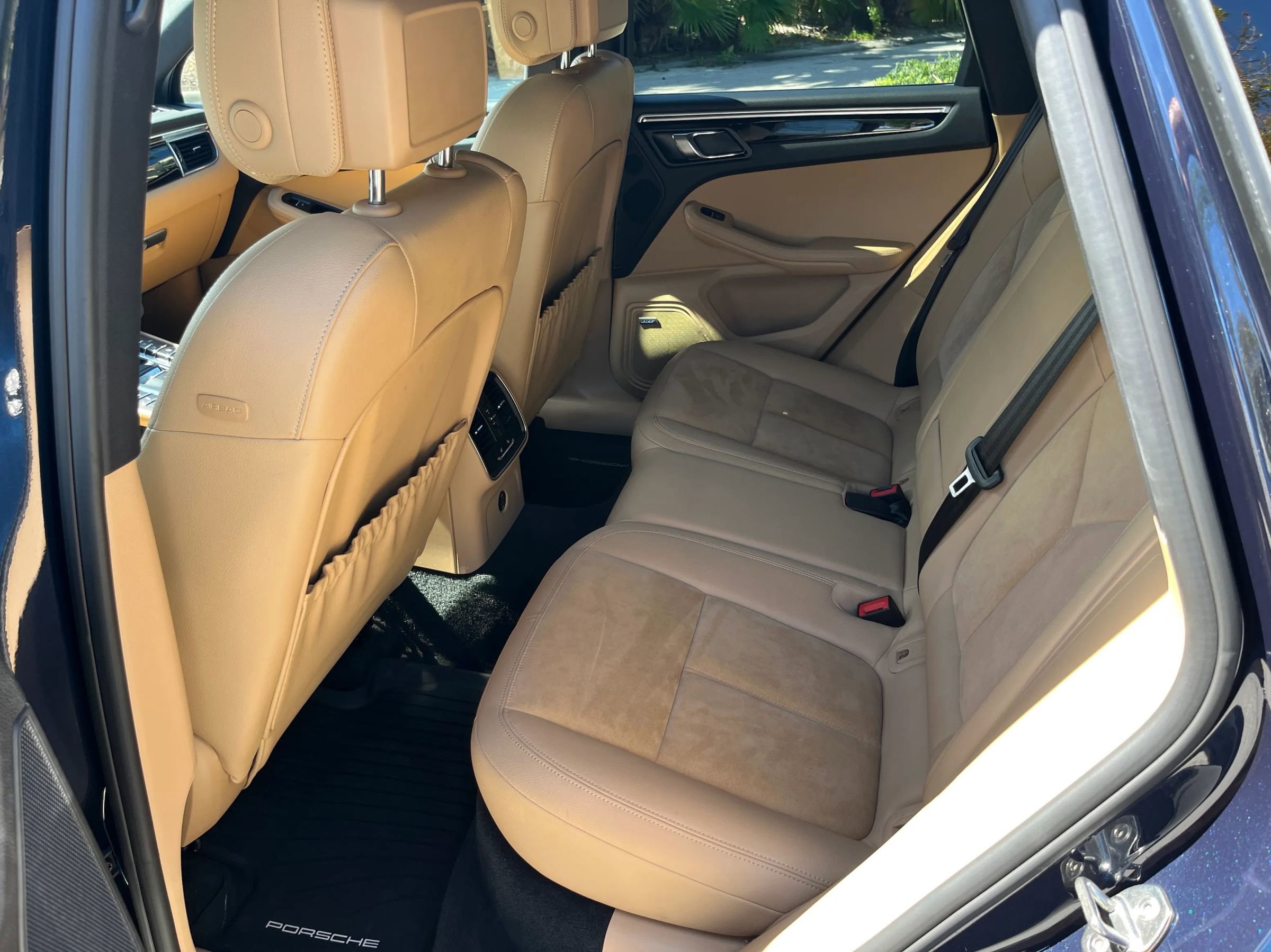 Used 2018 Porsche Macan Sport Edition image 10