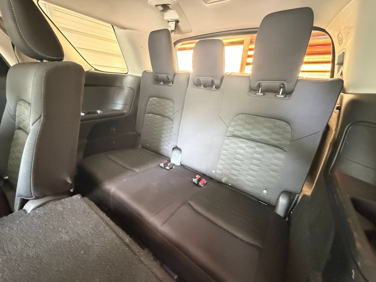 Used 2025 Nissan Pathfinder SV AWD/4WD image 25