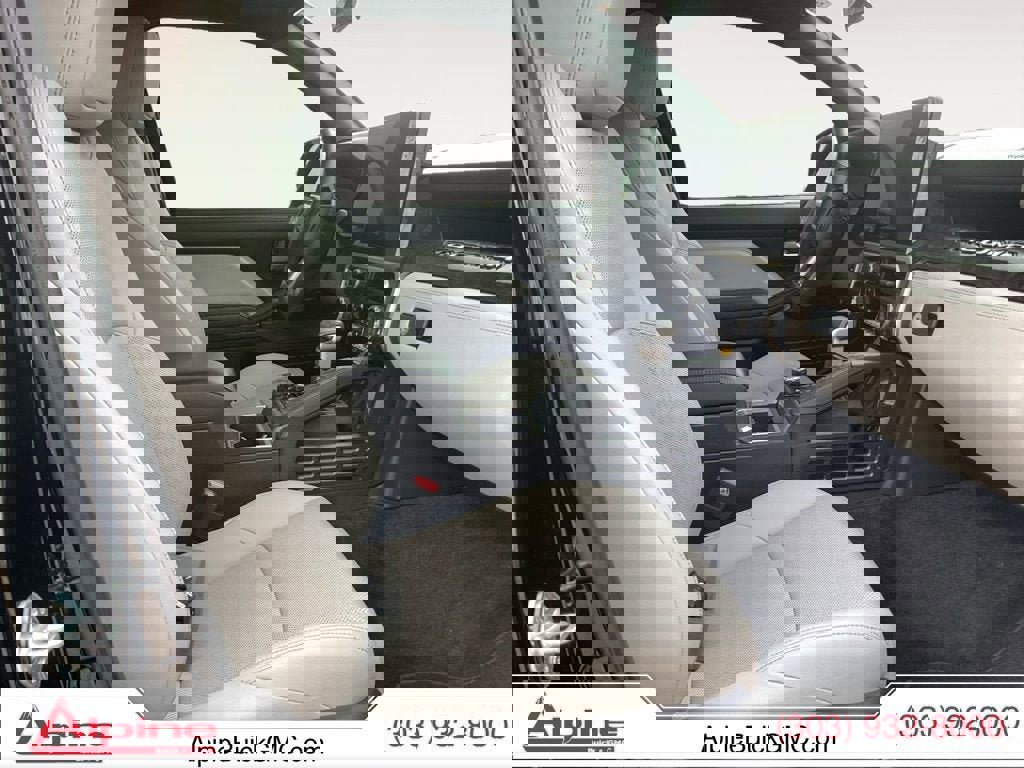 Used 2024 Toyota Tacoma Limited image 15