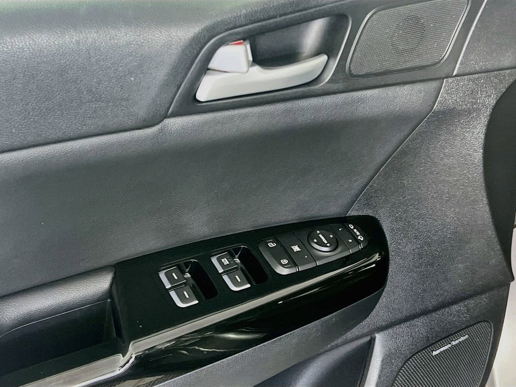 Used 2019 Kia Sportage EX w/ Option Group 040 FWD image 19