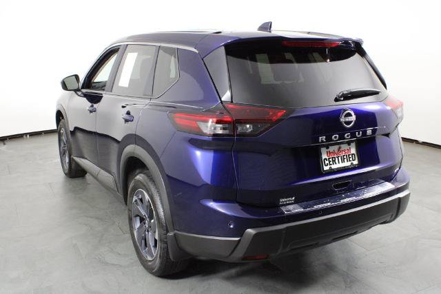 Certified 2025 Nissan Rogue SV FWD image 14