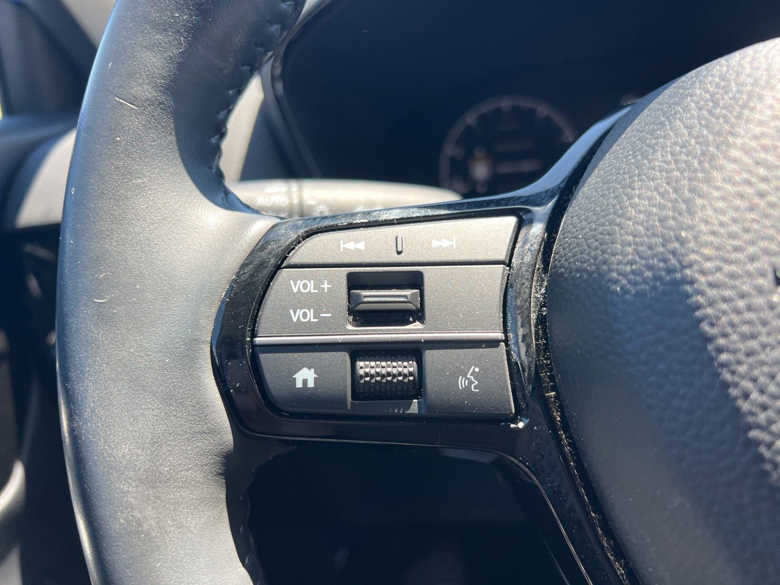 Used 2023 Honda CR-V EX-L image 24
