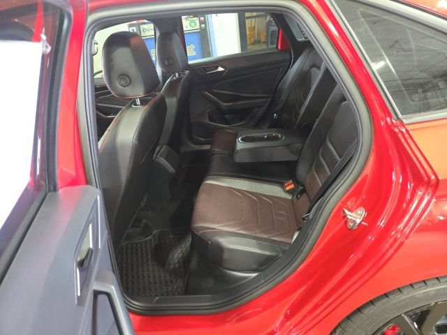 Used 2024 Volkswagen Jetta GLI Autobahn FWD image 31