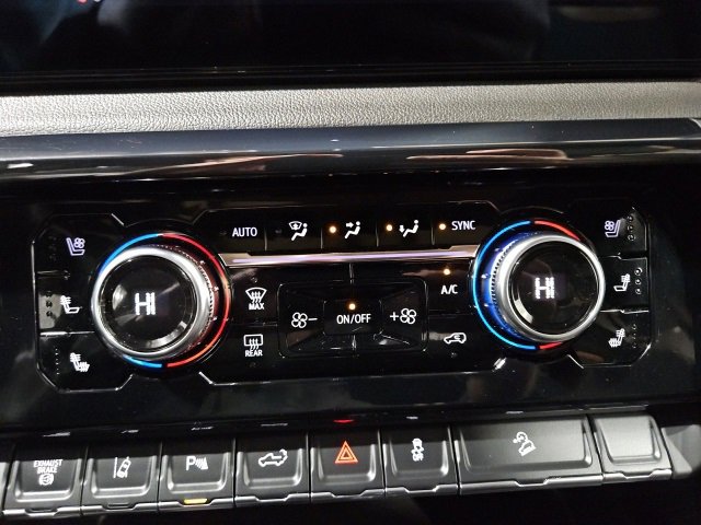 Certified 2024 GMC Sierra 2500 AT4 w/ AT4 Premium Plus Package image 36