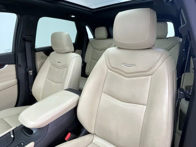 Used 2019 Cadillac XT5 Luxury AWD/4WD image 6