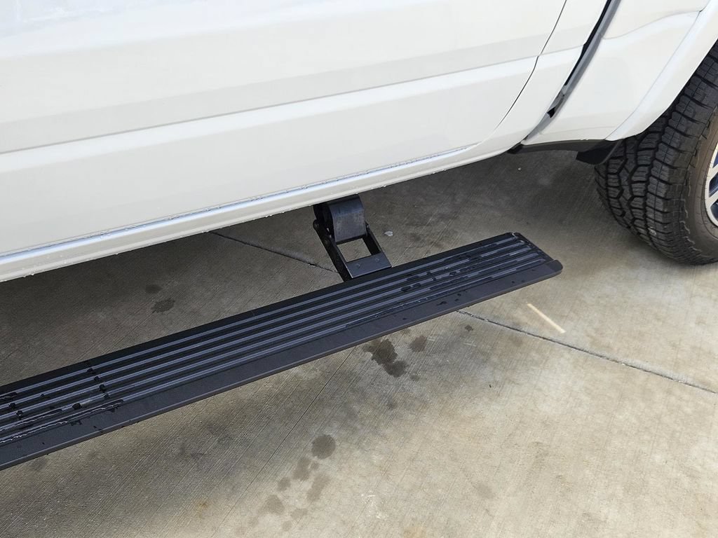Used 2026 RAM 1500 Limited AWD/4WD image 43
