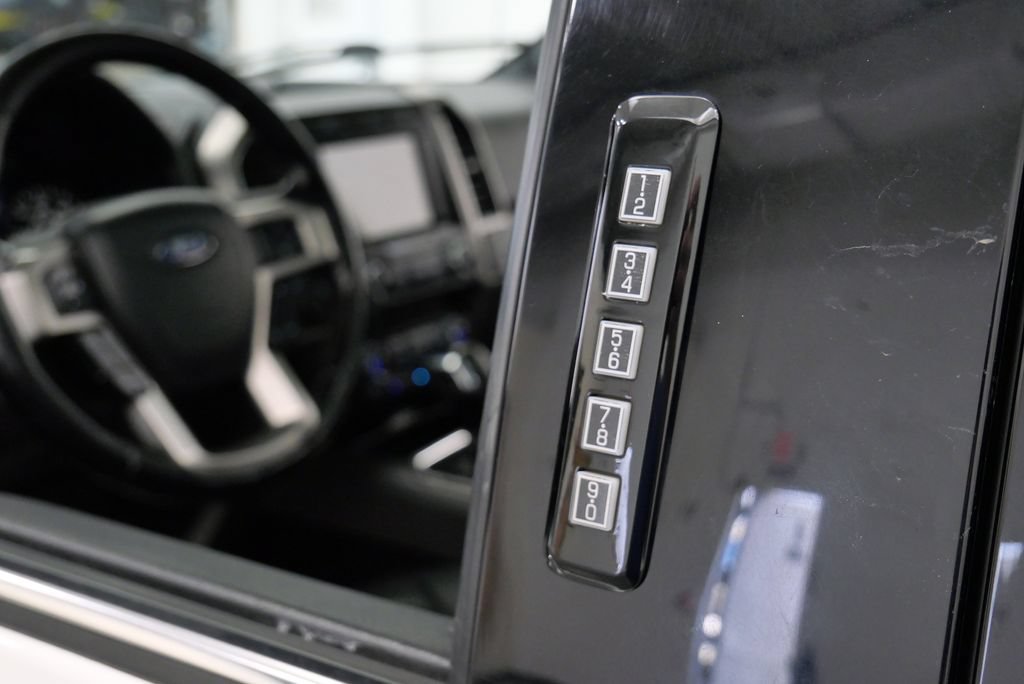 Used 2018 Ford F150 Platinum w/ Technology Package AWD/4WD image 16