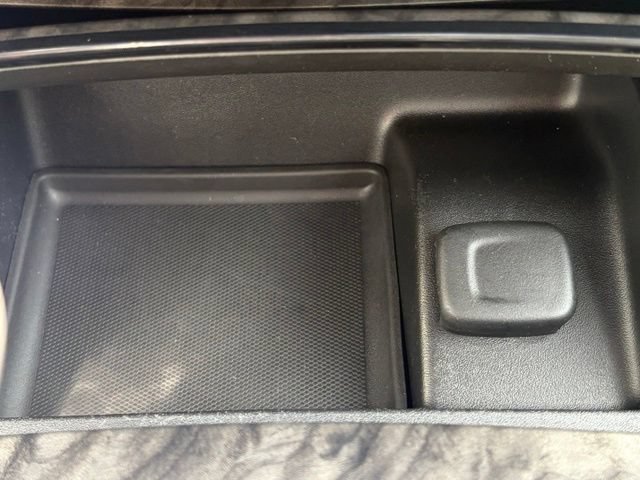 Used 2015 Chevrolet Impala LT w/ Convenience Package FWD image 22