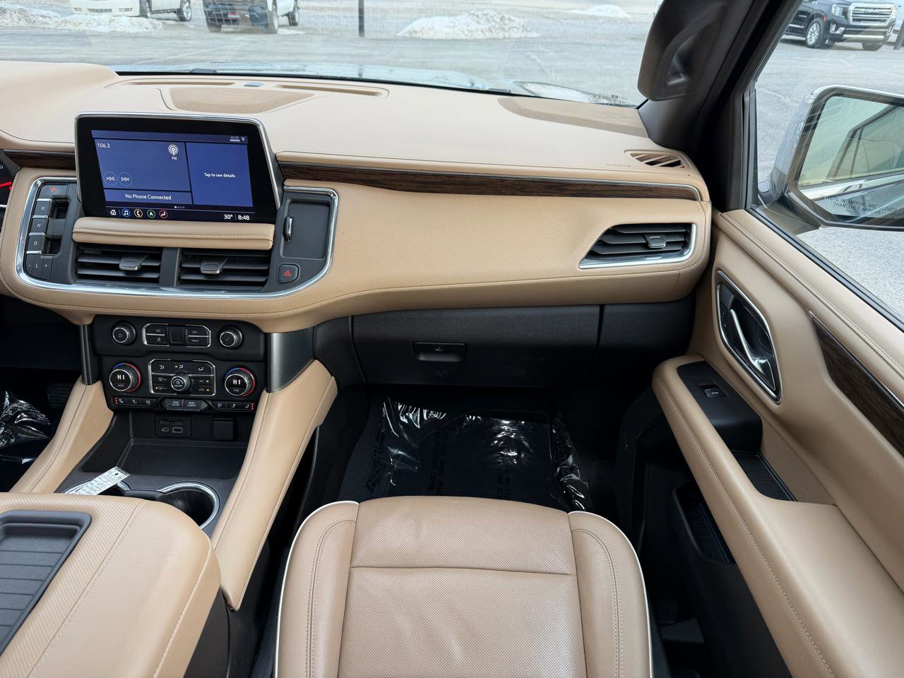 Used 2021 Chevrolet Tahoe Premier w/ Premium Package image 28