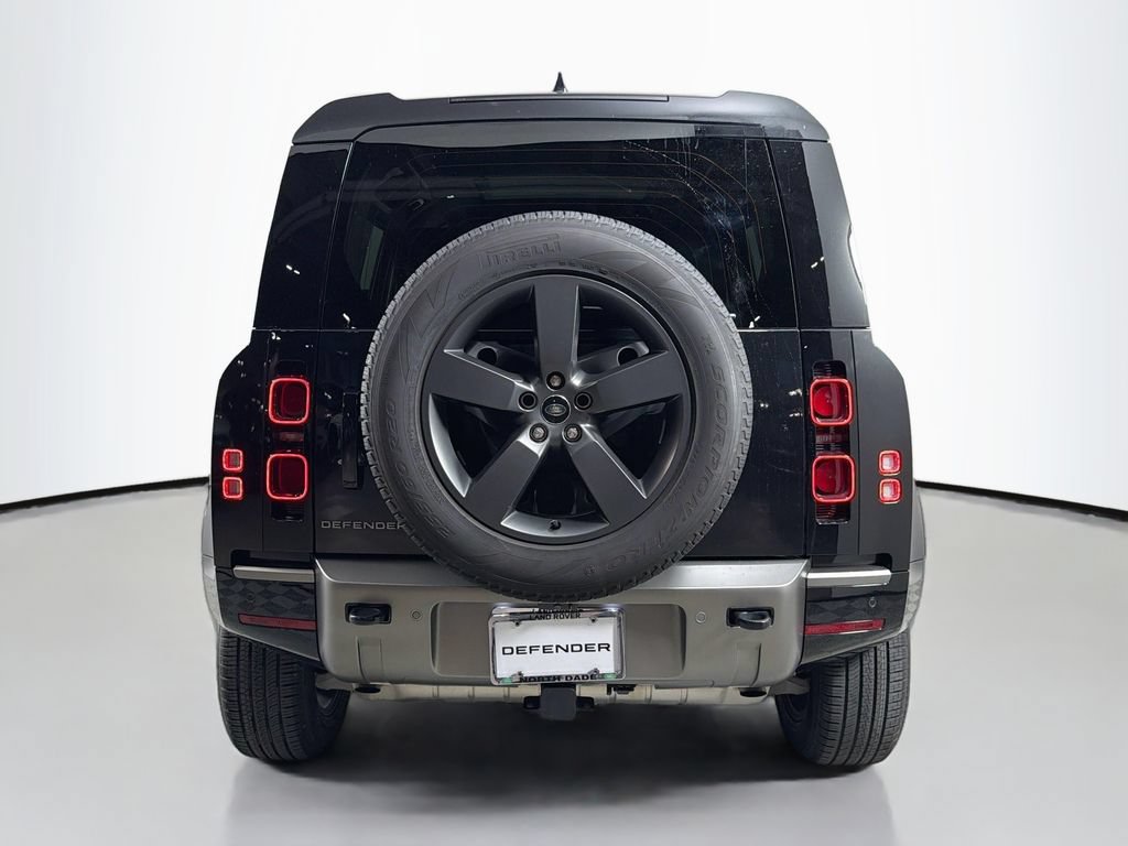 Used 2024 Land Rover Defender 110 X-Dynamic SE AWD/4WD image 6