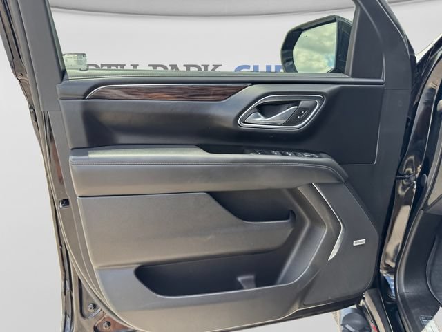 Certified 2023 Chevrolet Suburban Z71 w/ Luxury Package AWD/4WD image 10