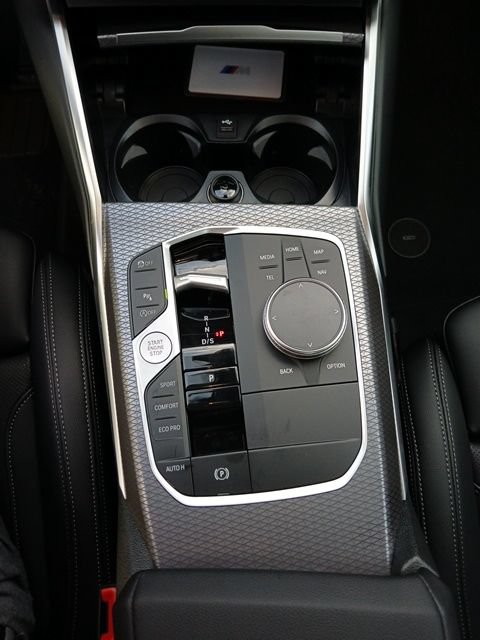 New 2026 BMW 330i Sedan w/ M Sport Package RWD image 21