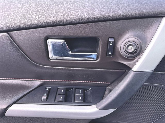 Used 2013 Ford Edge Limited image 23