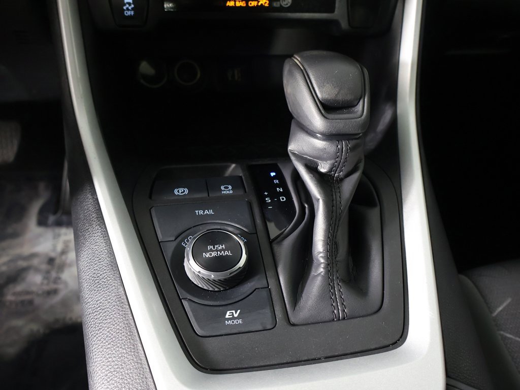 Used 2024 Toyota RAV4 AWD Hybrid image 42