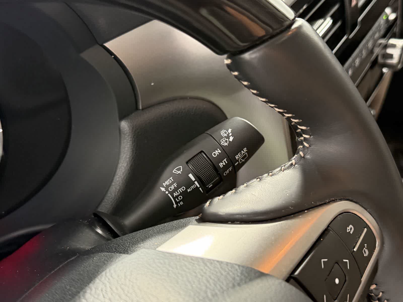 Used 2023 Lexus GX 460 Premium AWD/4WD image 18