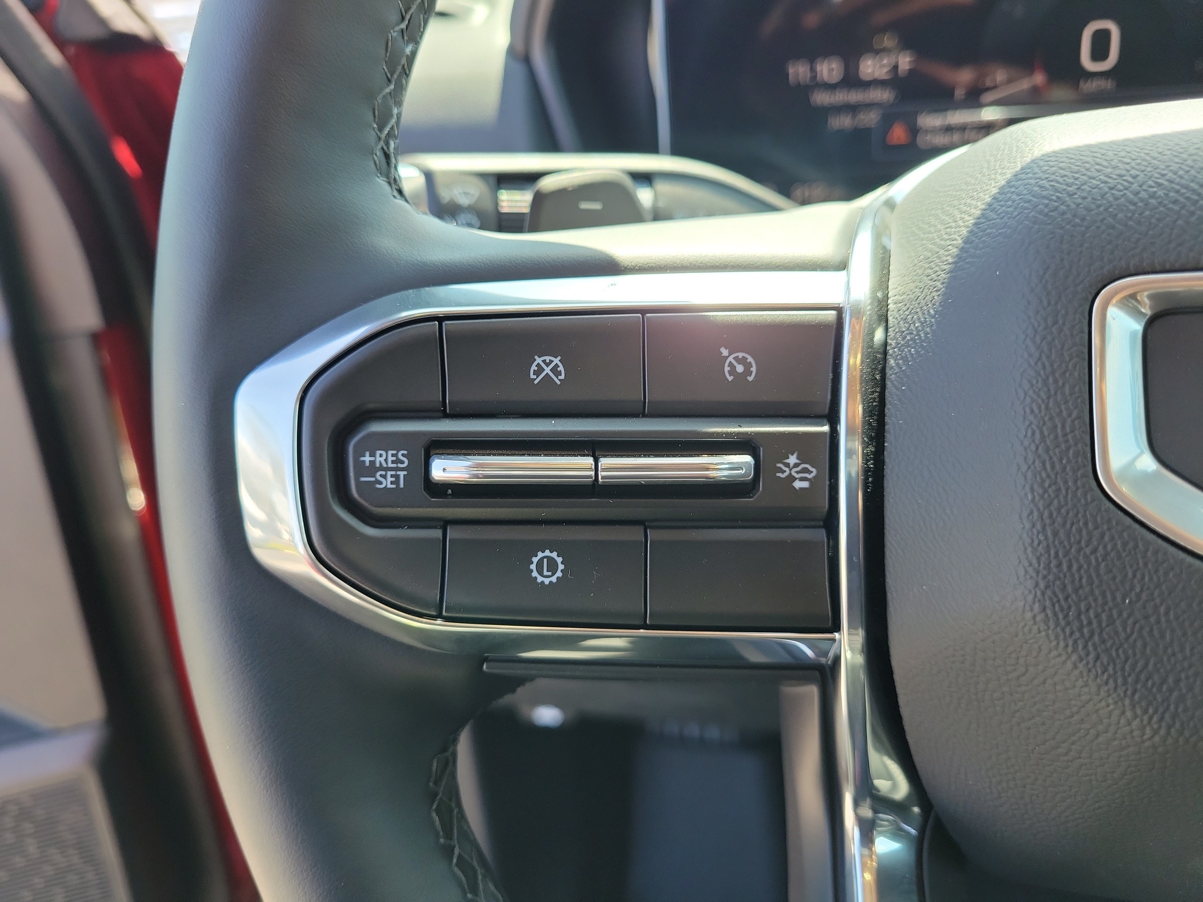Used 2026 GMC Terrain Elevation w/ Elevation Premium Package FWD image 20