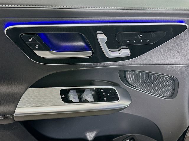 Used 2023 Mercedes-Benz GLC 300 4MATIC image 18