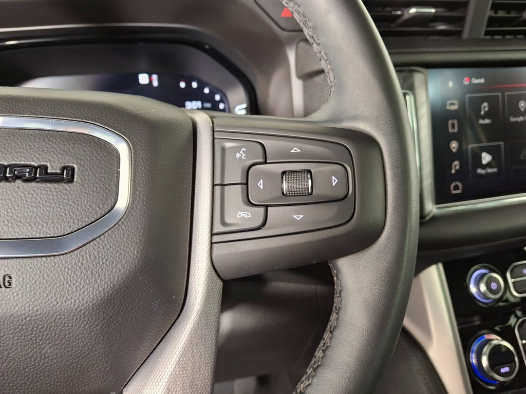 Used 2023 GMC Yukon XL Denali image 14