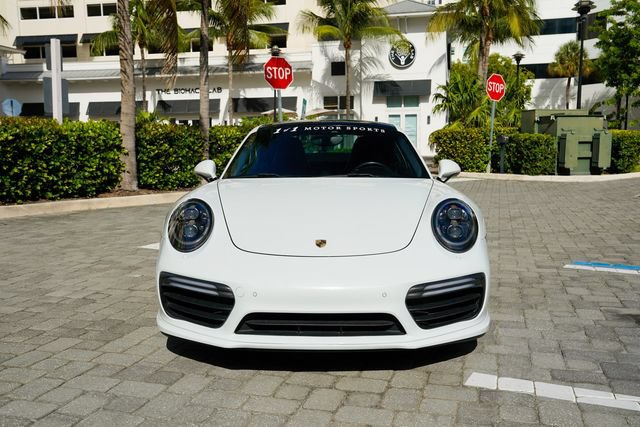 Used 2017 Porsche 911 4 Coupe AWD/4WD image 4