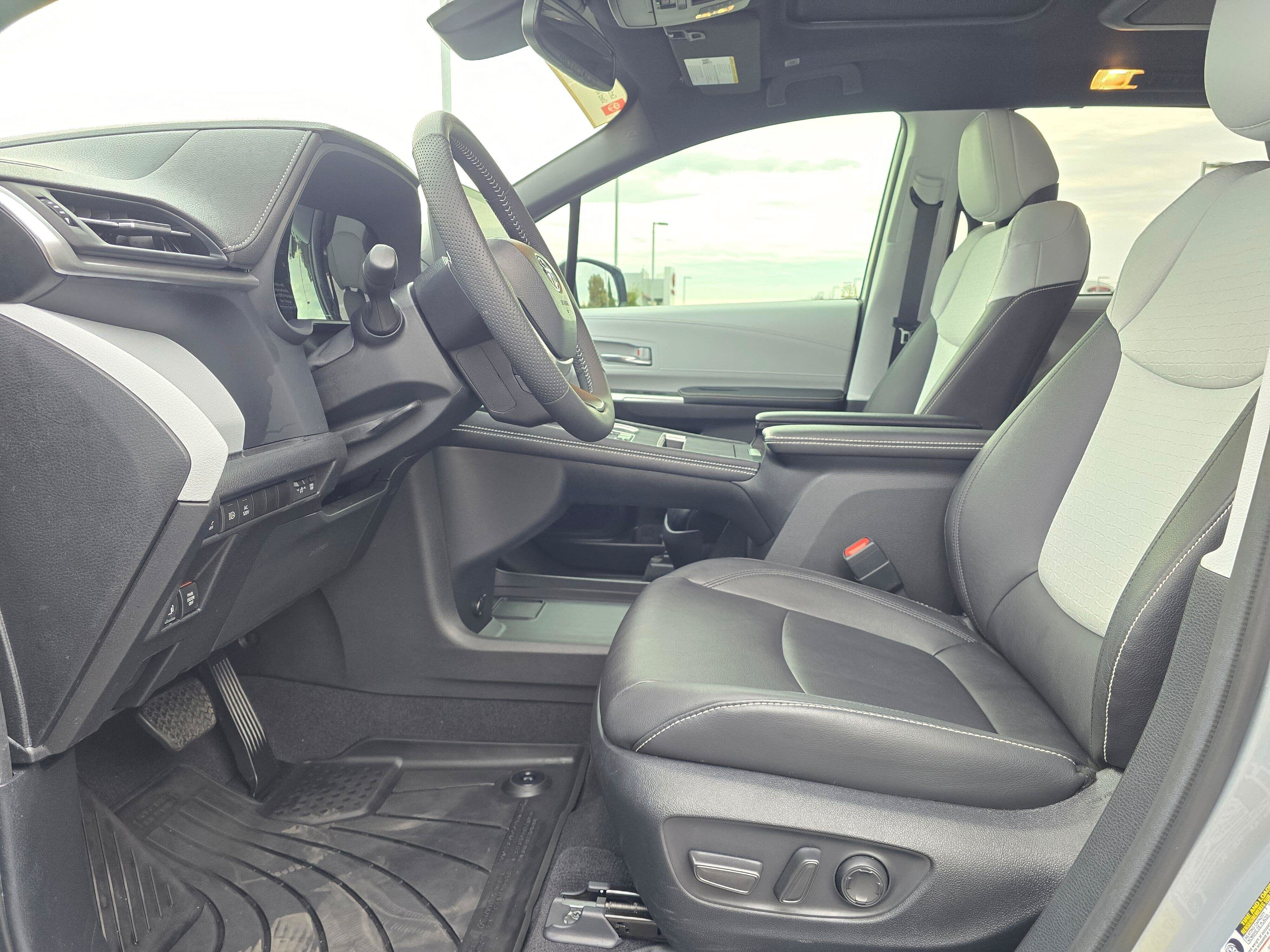 Certified 2026 Toyota Sienna XSE AWD/4WD image 18