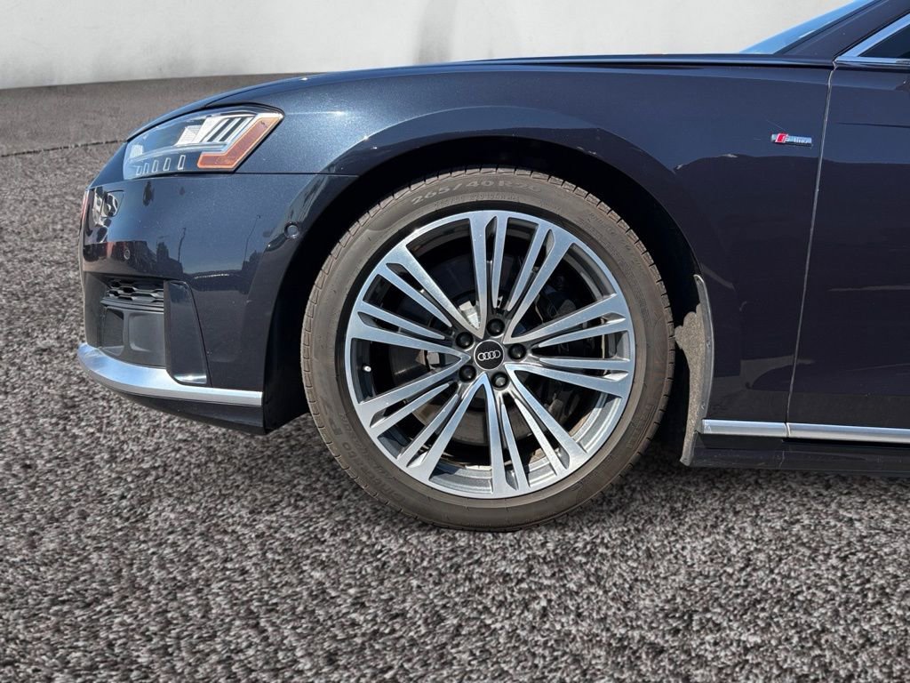 Used 2021 Audi A8 L 4.0T w/ Executive Plus Package image 9