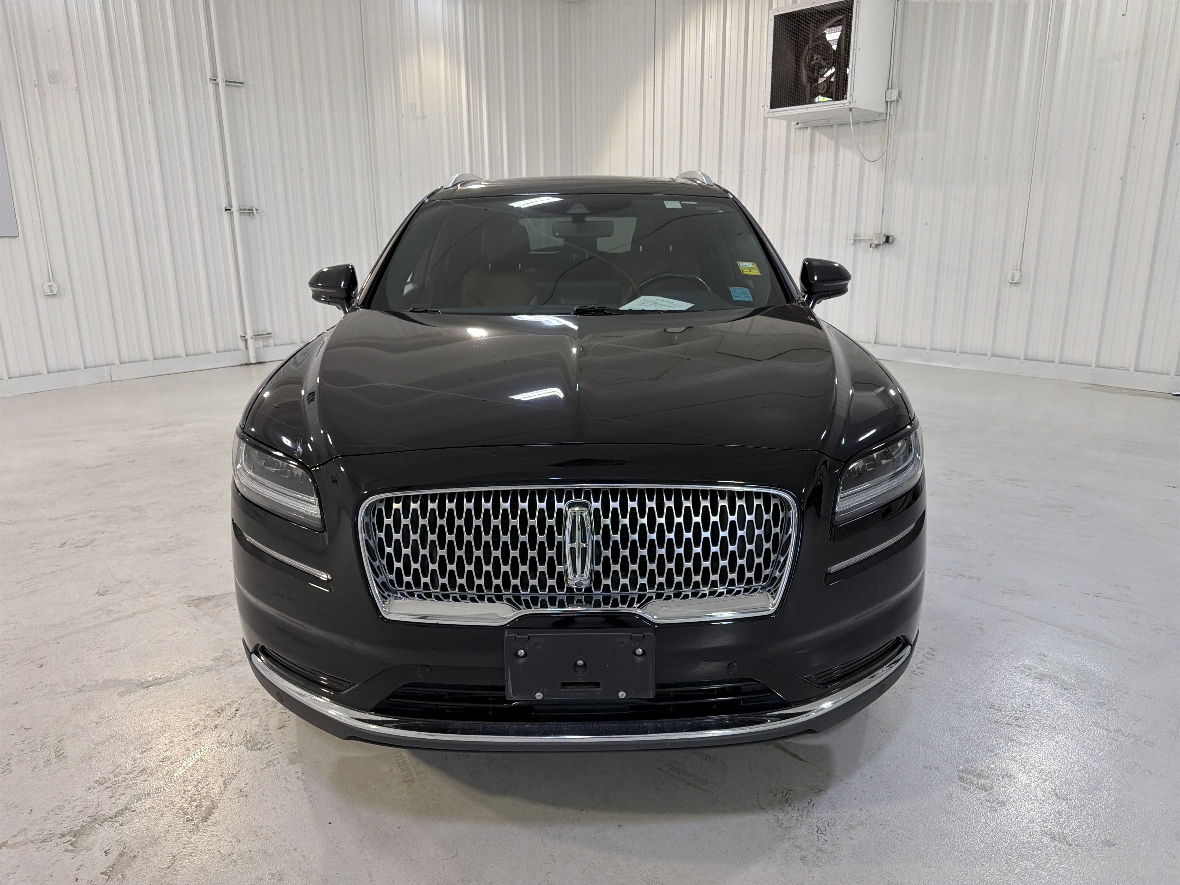 Used 2022 Lincoln Nautilus Reserve image 8