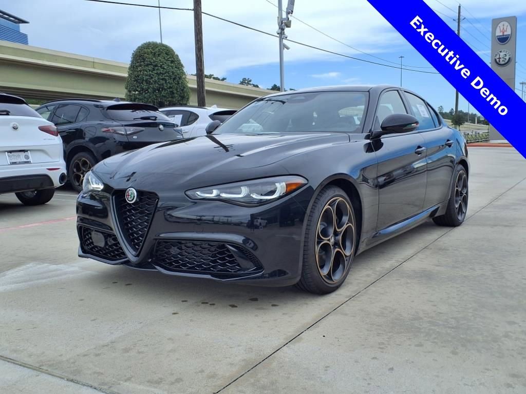 New 2025 Alfa Romeo Giulia w/ Driving Assist Package RWD image 2